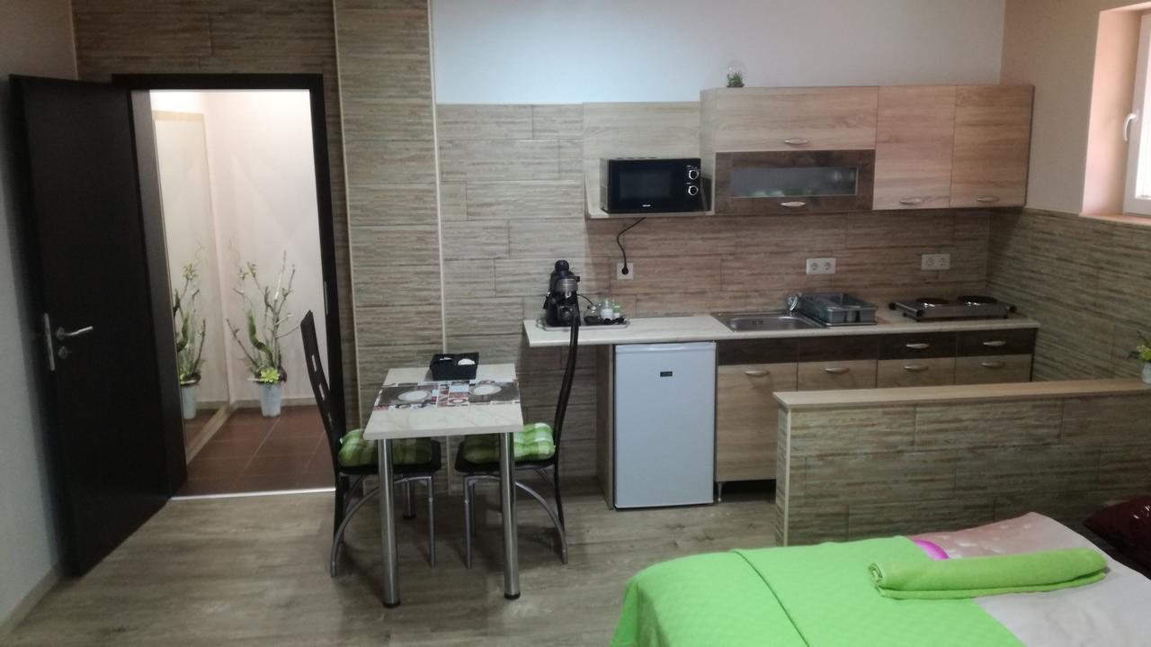Kéri Vendégház Mosonmagyaróvár Extérieur photo
