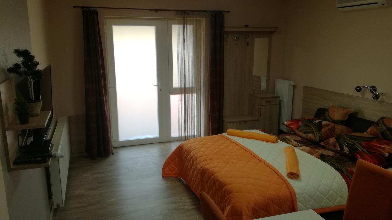 Kéri Vendégház Mosonmagyaróvár Extérieur photo
