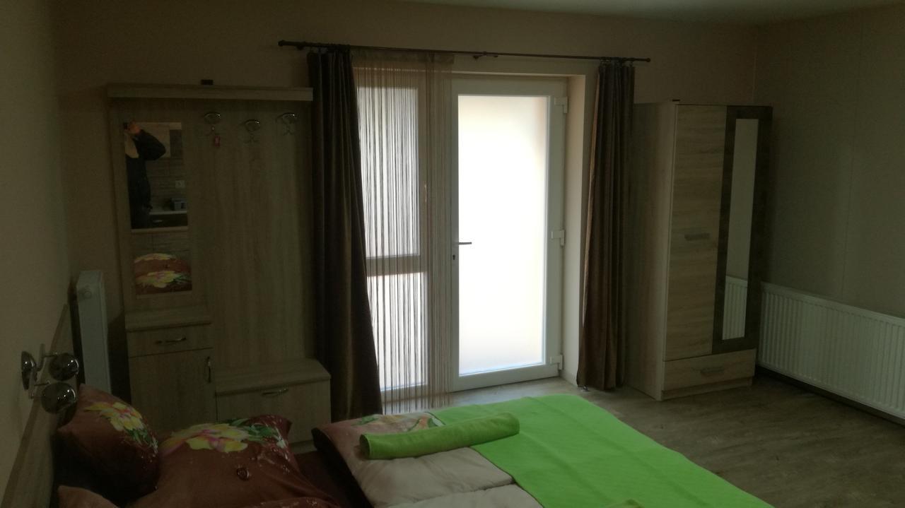 Kéri Vendégház Mosonmagyaróvár Extérieur photo