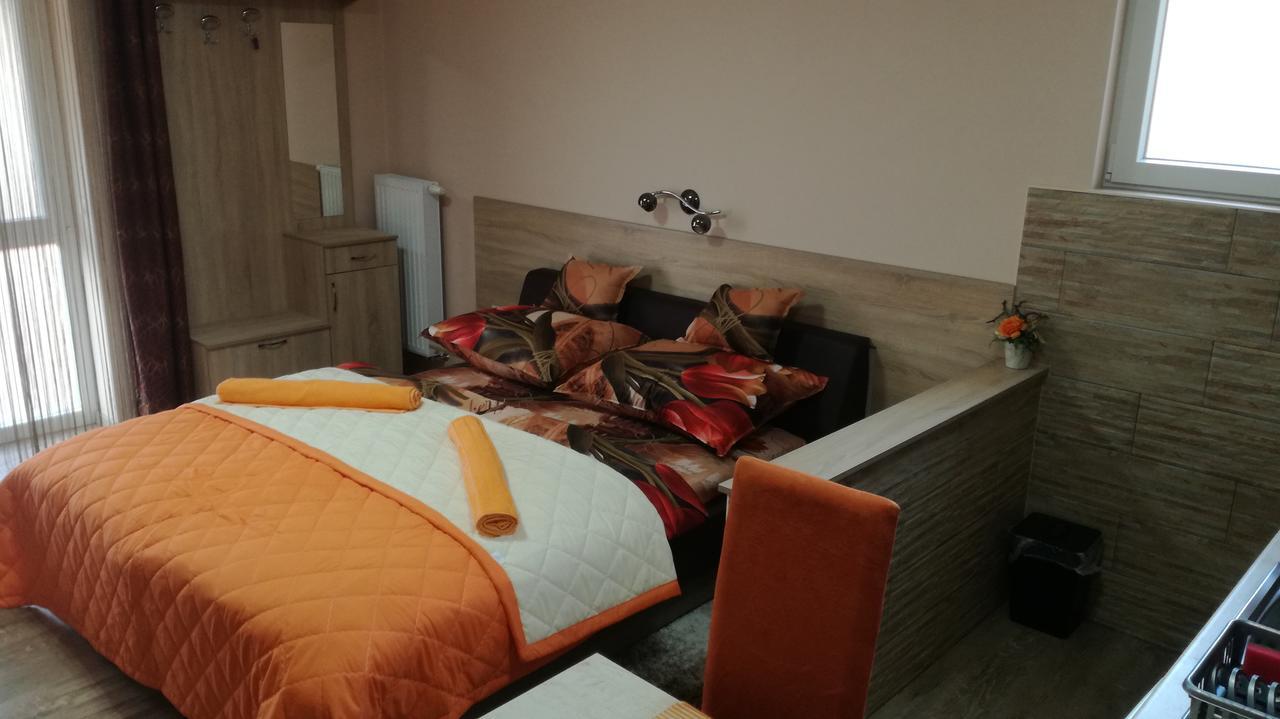 Kéri Vendégház Mosonmagyaróvár Extérieur photo