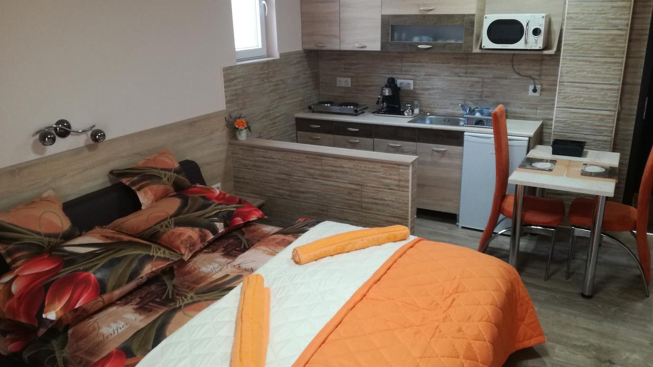 Kéri Vendégház Mosonmagyaróvár Extérieur photo