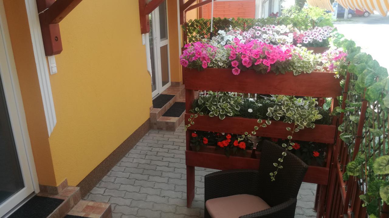 Kéri Vendégház Mosonmagyaróvár Extérieur photo
